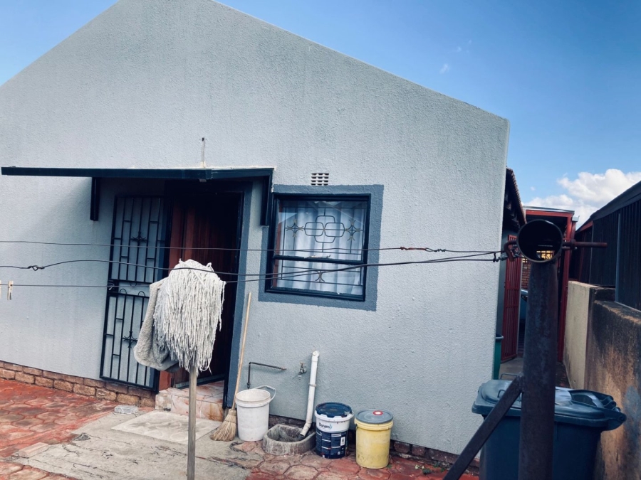 2 Bedroom Property for Sale in Mabopane Unit X North West